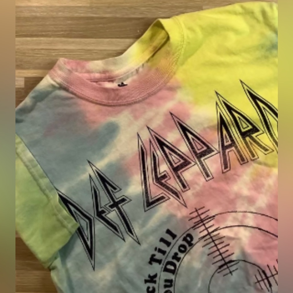 Junk Food Clothing Pastel Tie-Dye Def Leppard Tee